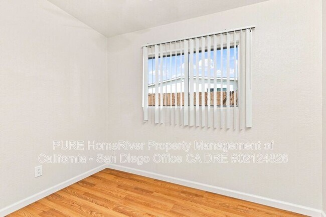 Building Photo - 1066 Cuyamaca Ave