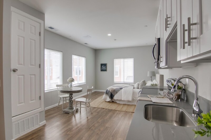 Building Photo - 532 Cesar E. Chavez Pkwy