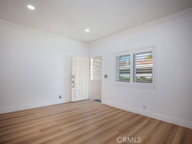 Building Photo - 4 Gavilan