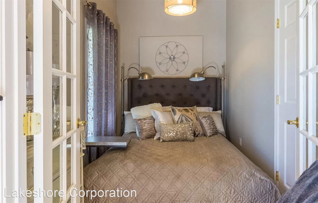 Building Photo - 2 br, 1 bath House - 2428 W Bridge Ave