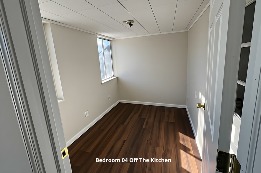 Building Photo - 30 Somerset Ave