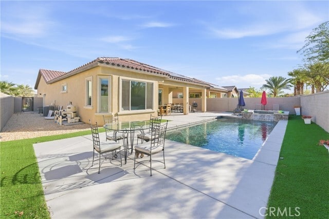 Building Photo - 61 Cabernet