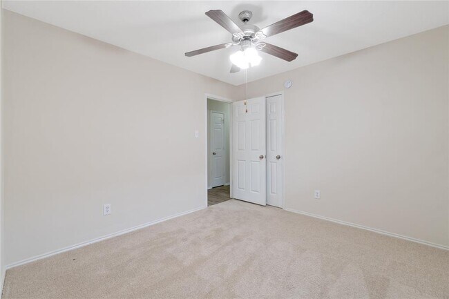 Building Photo - 2818 Lockeridge Pines Dr