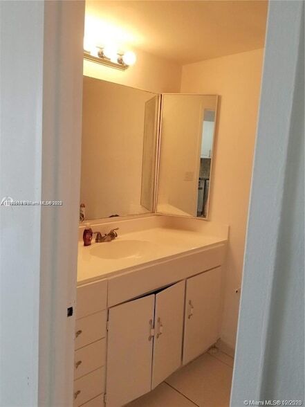 Building Photo - 1865 79th Street Causeway