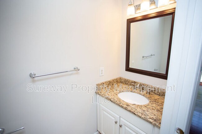 Building Photo - 24 Kathryn Ct