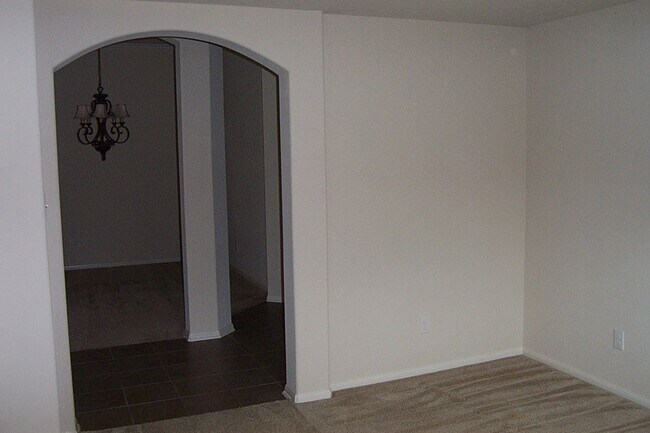 Building Photo - 3714 Rainterra Dr