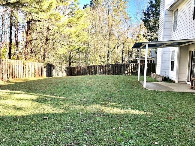 Building Photo - 2820 Northcliff Dr