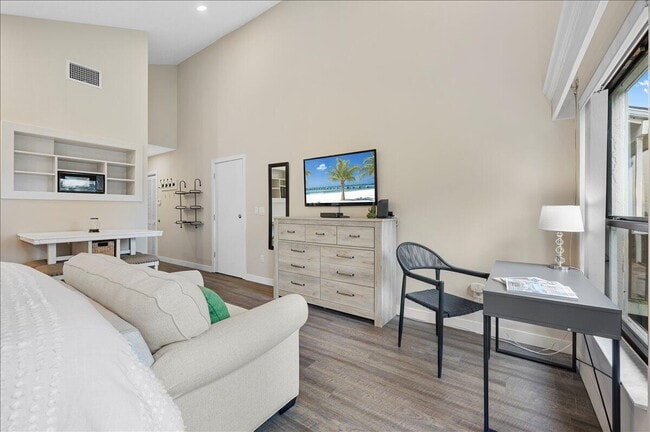 Building Photo - 11863 Wimbledon Cir