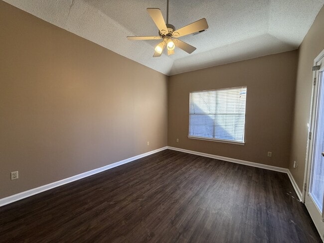 Building Photo - 6675 Whitten Pine Dr