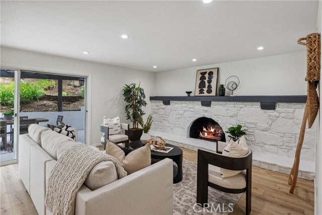 Building Photo - 30047 Knoll View Dr