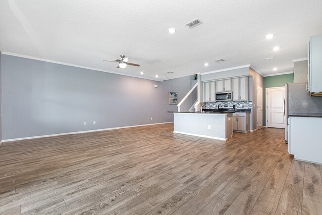 Building Photo - 11638 Woodleaf Dr