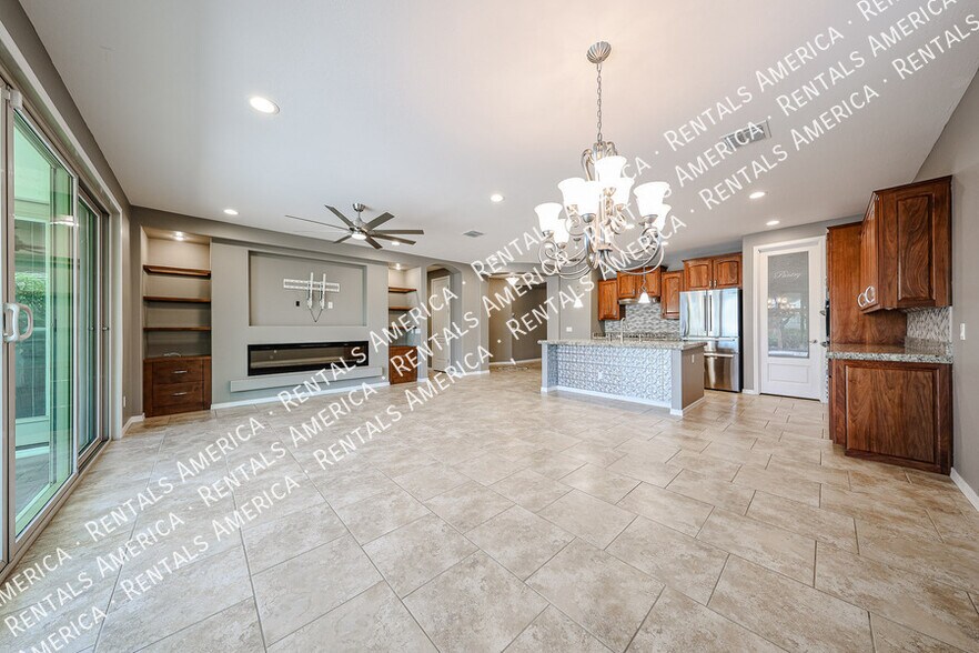 Building Photo - 20658 E Raven Dr