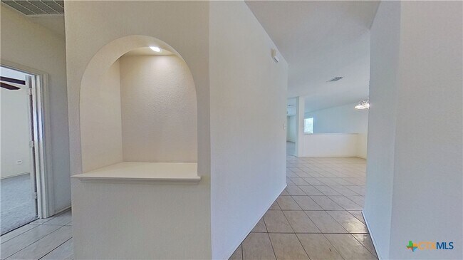 Building Photo - 1119 Whitley Dr