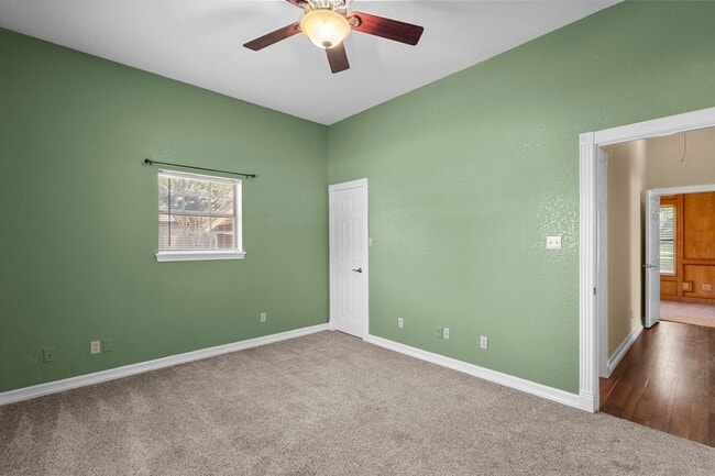 Building Photo - 616 Westwood Cir