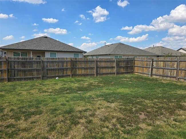 Building Photo - 101 Stellamar Dr