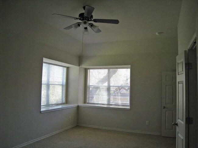 Building Photo - 2406 Beeleigh Ct