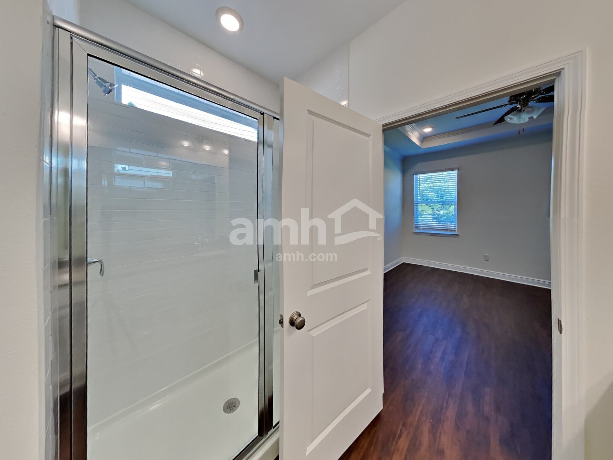 Building Photo - 27653 St Andrews Ave