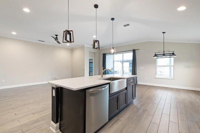 Building Photo - 27 Colorado Springs Way