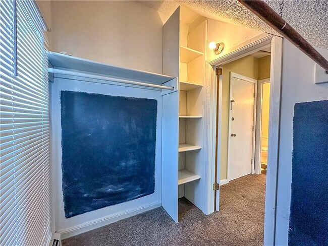 Building Photo - 113 Comfort St