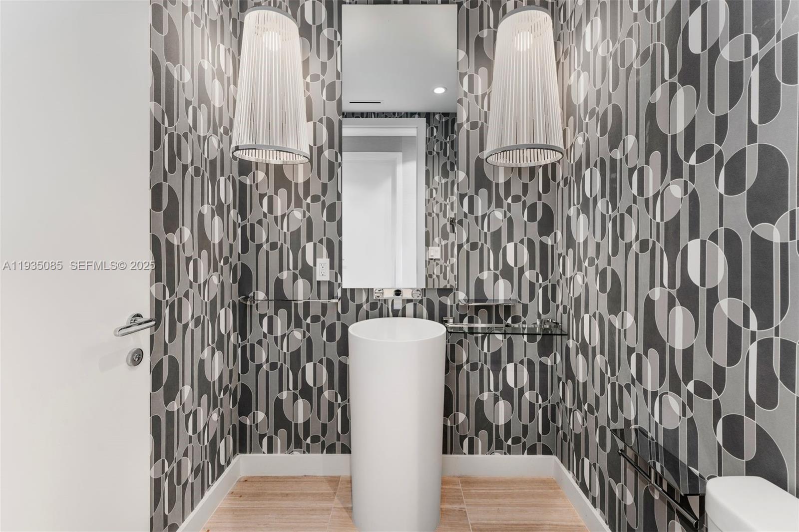 Building Photo - 4701 N Meridian Ave