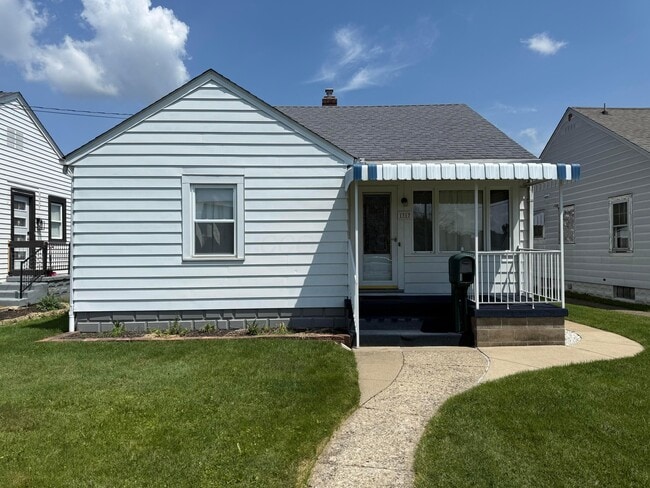 Primary Photo - 1317 E Wheeling St