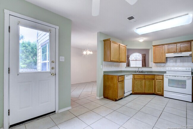 Building Photo - 6002 Woodway Pl