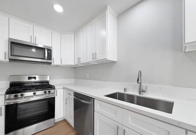 Building Photo - 25443 Vía Labrada