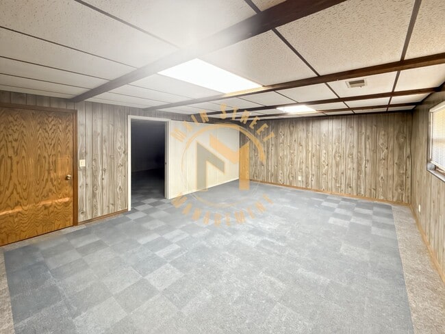 Building Photo - 1433 Baumgart Rd