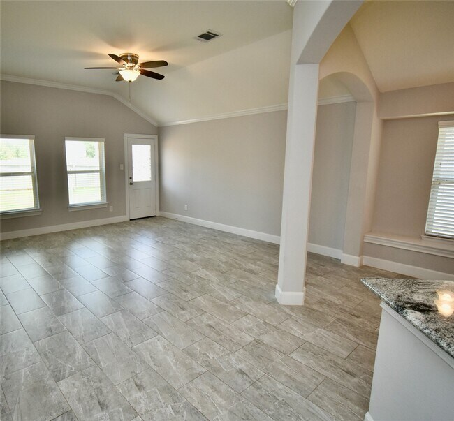 Building Photo - 18226 Willow Edge Dr