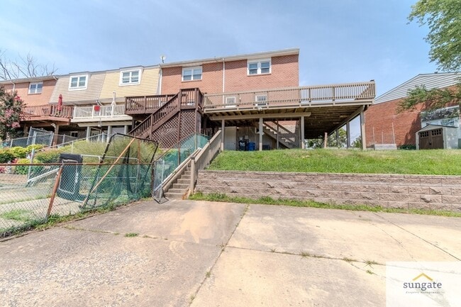 Building Photo - 945 Stormont Cir