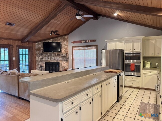 Building Photo - 104 Canteen