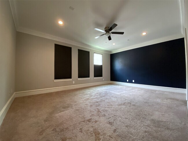 Building Photo - 5226 Kiam St