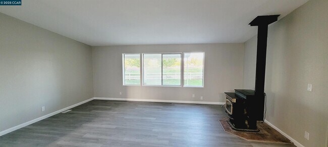 Building Photo - 5750 Sellers Ave