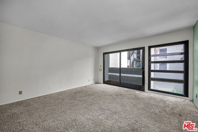 Building Photo - 7777 W 91st St