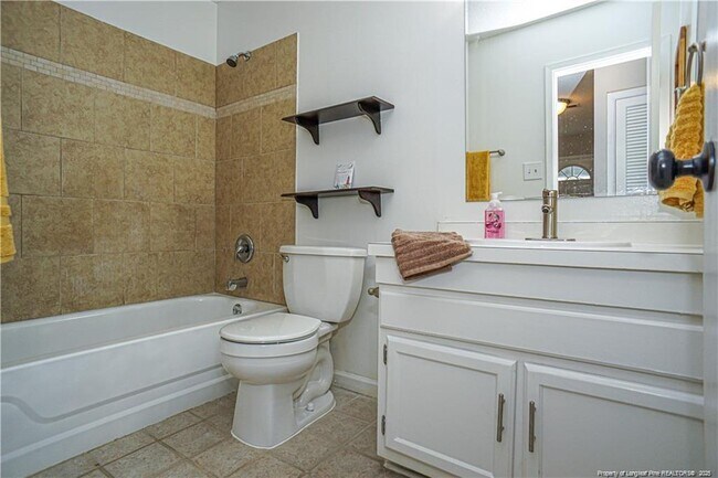 Building Photo - 610 Missenburg Ct