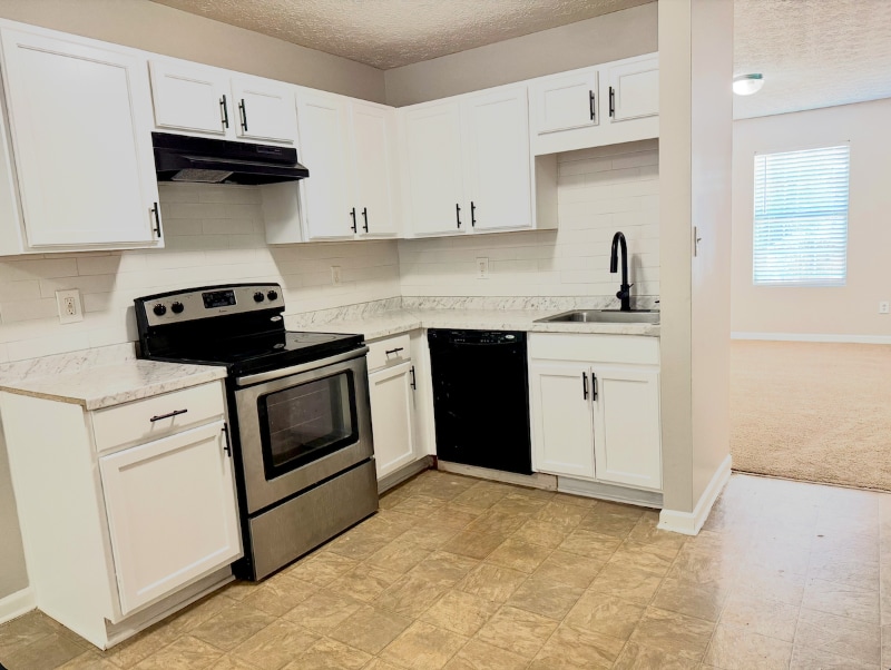 Building Photo - 598 Elle's Wy