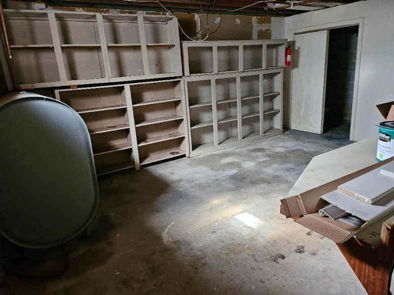 Building Photo - 1109 Whitpain Hills