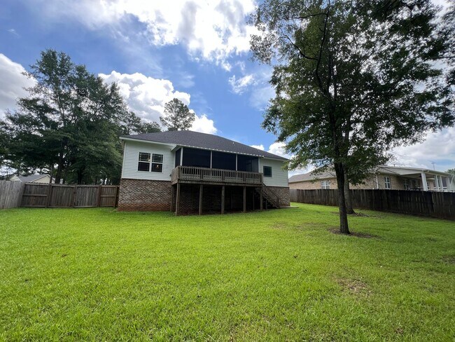 Building Photo - 112 Bellwood Trail