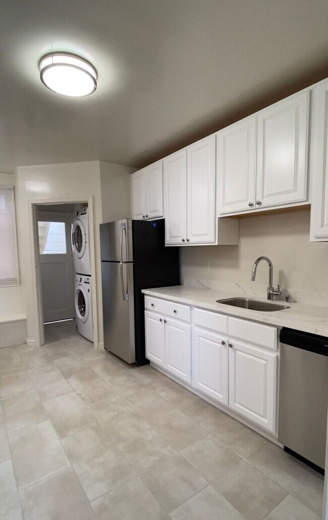 Building Photo - 38-40 15th Avenue