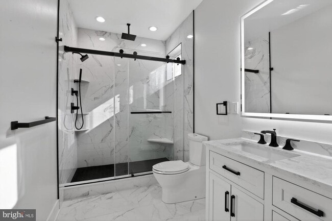 Building Photo - 2138 E Albert St