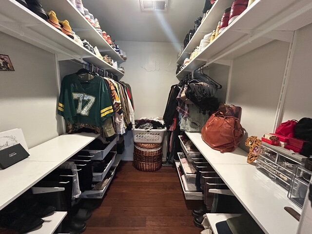 Building Photo - 6851 Roswell Rd