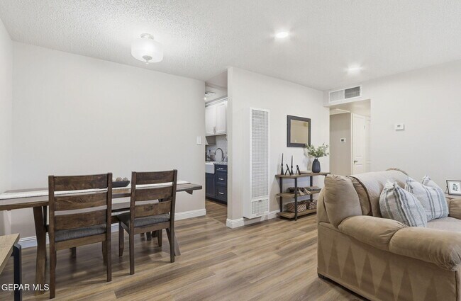 Building Photo - 4873 Mcgregor Dr