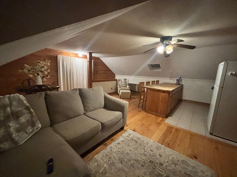 Building Photo - 3550 Coolidge Hwy