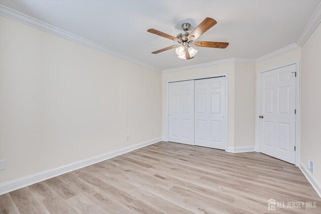 Building Photo - 114 Longfield Ct