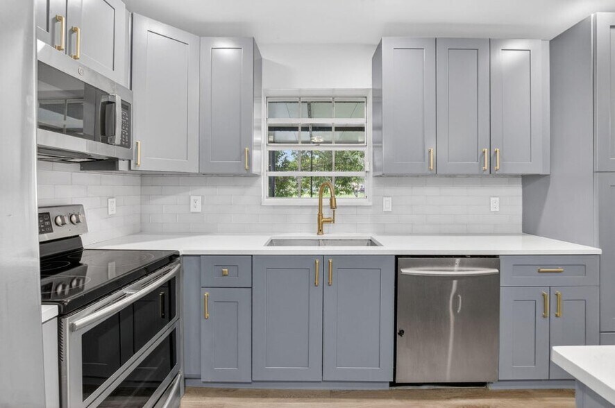 Building Photo - 1751 Banyan Creek Ct