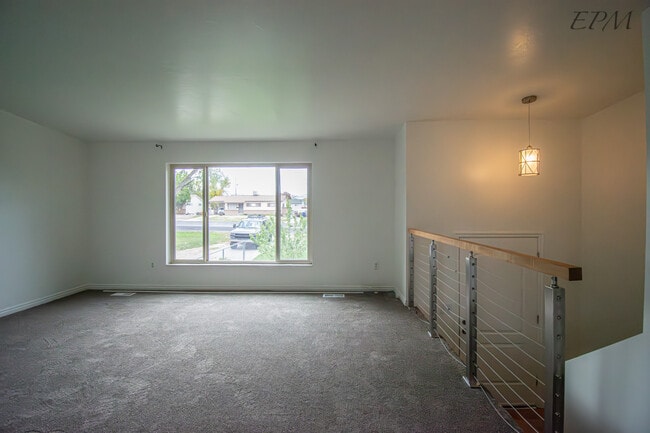 Building Photo - 4881 4015 W