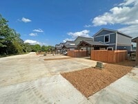 Building Photo - 3 Bedroom/2 Bathroom New Construction Townhouse in Southside