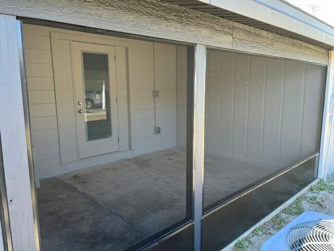 Building Photo - 6012 Rex Hall Ln