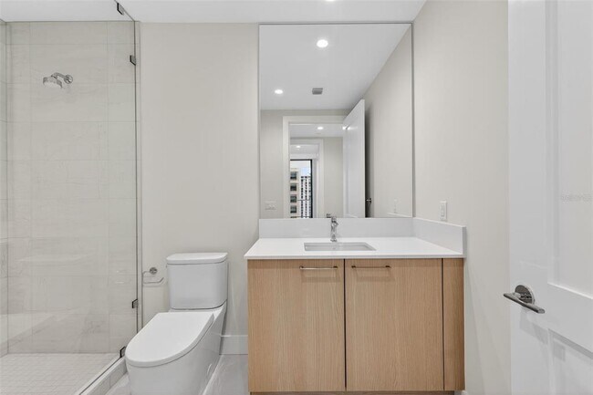 Building Photo - 275 1st Ave S