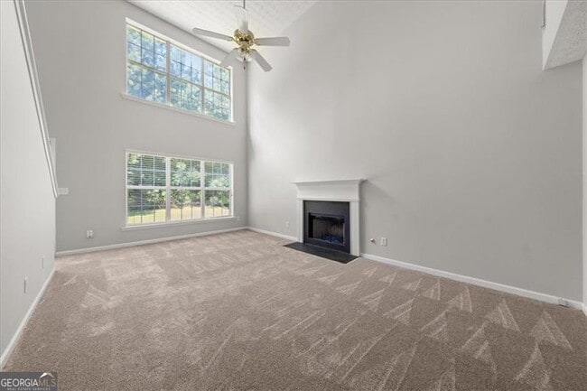 Building Photo - 1424 Gates Cir SE